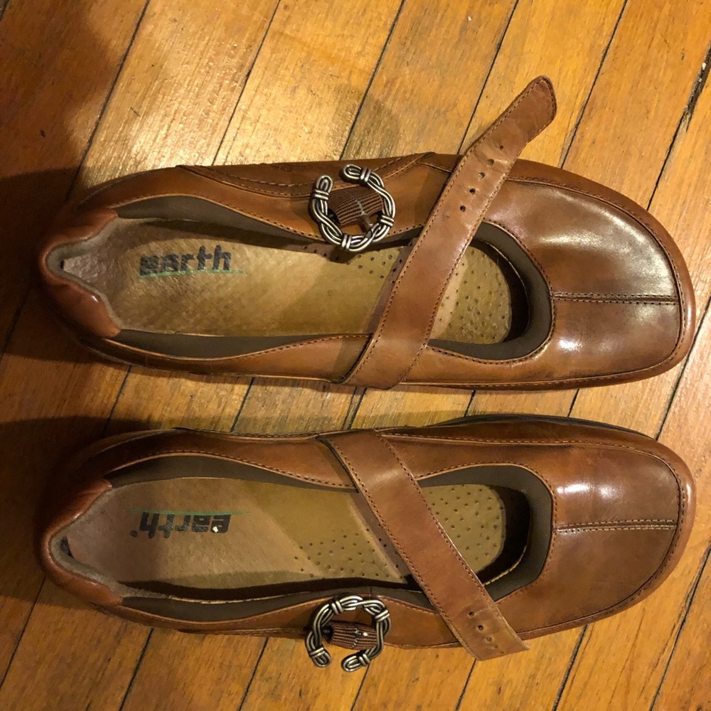Earth Ivy Black Almond Mary Jane 10M Shoes